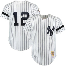 Load image into Gallery viewer, Wade Boggs New York Yankees Mitchell &amp; Ness Throwback 1996 Jersey - White/Navy