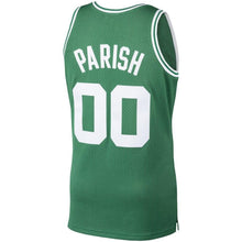 Load image into Gallery viewer, Robert Parish Boston Celtics Mitchell &amp; Ness 1986-87 Hardwood Classics Swingman Jersey – Kelly Green