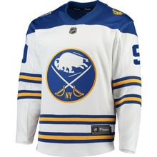 Load image into Gallery viewer, Ryan O'reilly Buffalo Sabres 2018 Winter Classic Breakaway Player Jersey - White NHL Jersey