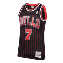 Load image into Gallery viewer, Toni Kukoc Chicago Bulls Mitchell &amp; Ness 1995-96 Hardwood Classics Swingman Jersey – Black