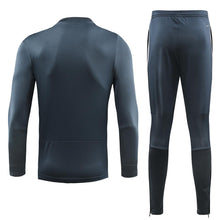 Load image into Gallery viewer, Real Madrid Football Kits Replica Long Sleeves Jerseys And Pants 2018-2019 - Round Neck Long Sleeves and Training Pants