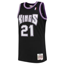 Load image into Gallery viewer, Vlade Divac Sacramento Kings Mitchell &amp; Ness 2000-01 Hardwood Classics Swingman Jersey - Black