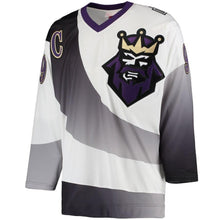 Load image into Gallery viewer, Wayne Gretzky Los Angeles Kings Mitchell &amp; Ness 1995/96 Throwback Alternate  Vintage Jersey - White NHL Jersey
