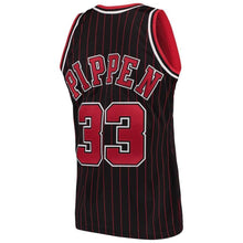Load image into Gallery viewer, Scottie Pippen Chicago Bulls Mitchell &amp; Ness 1995-96 Hardwood Classics Authentic Jersey - Black